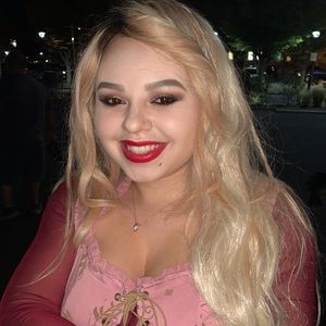 Meet your Posher, Marina